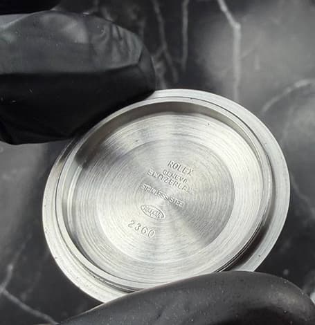 Фото: внутренняя крышка наших часов