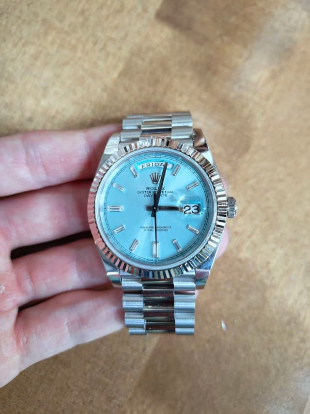 Фото часов, полученное от довольного клиента